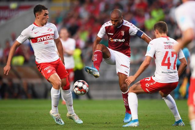 布朗26分绿军轻取开拓者5连胜 魔术大胜公牛