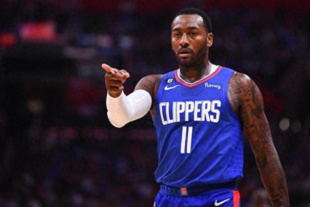 赵继伟26+10张镇麟21分辽宁胜深圳 贺希宁30分